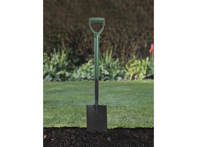 FAITHFULL ESSENTIALS DIGGING SPADE