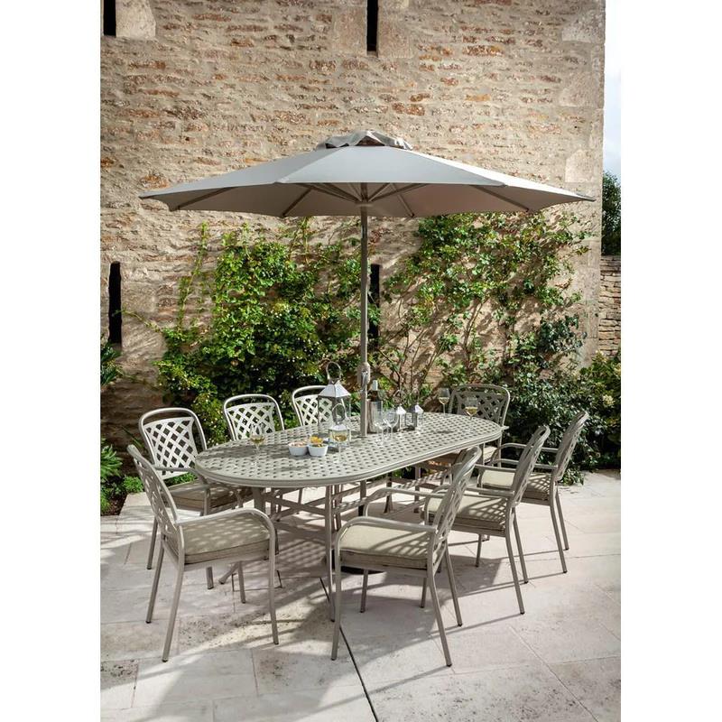 CAST ALUMINIUM 8 SEATER OVAL
