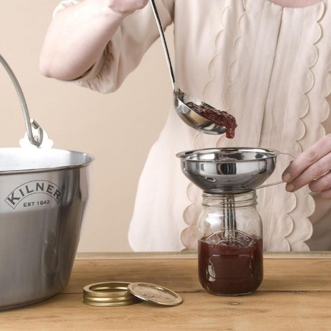 STAINLESS STEEL STRAINING FUNNEL