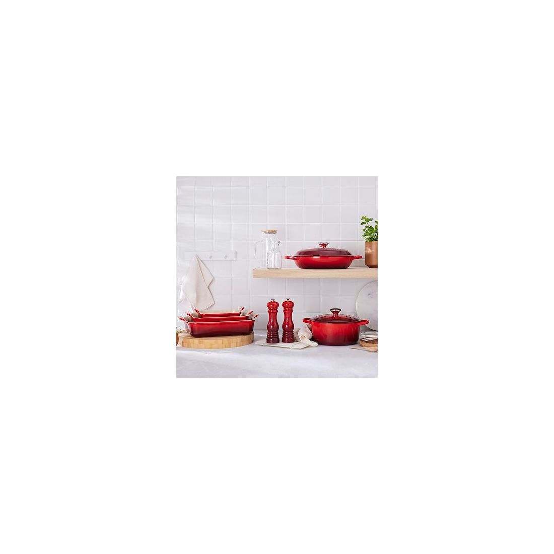 LE CREUSET SHALLOW CASSEROLE CERISE 30CM