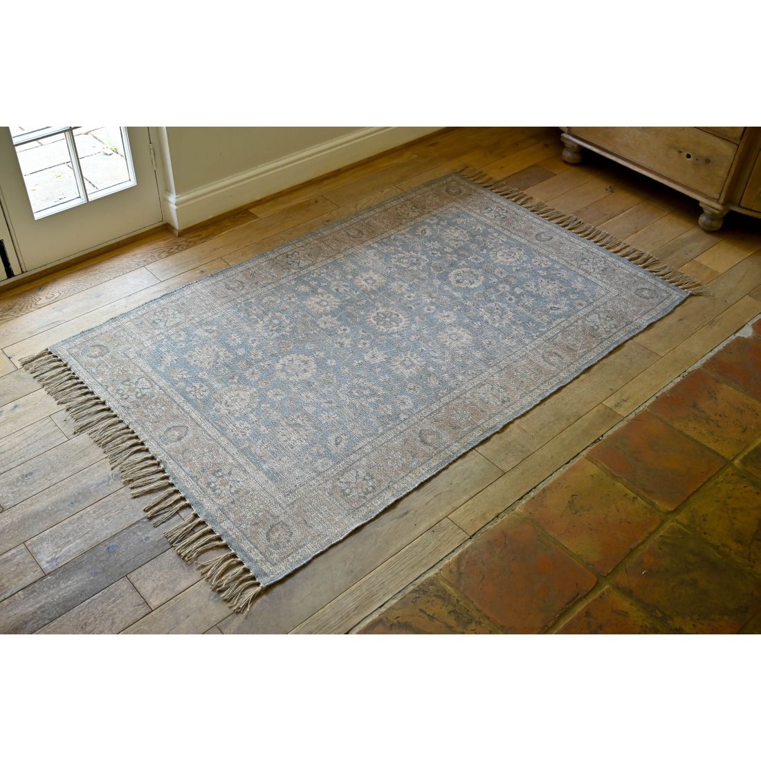 LILY RUG 120 X 180CM