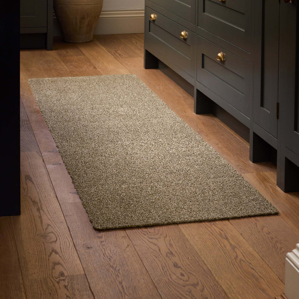 hug rug plain linen 65 x150 cm