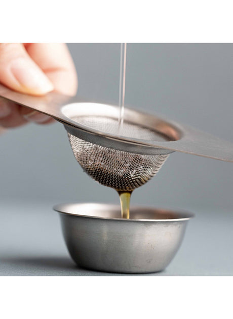 LA CAFETIERE TEA STRAINER WITH DRIP BOWL