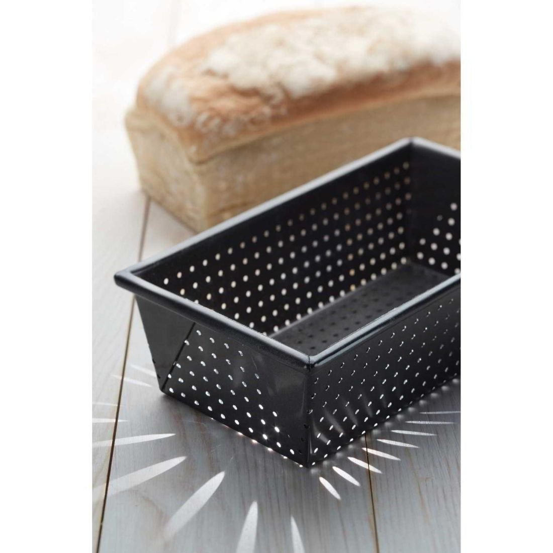 MASTERCLASS CRUSTY BAKE LOAF TIN 21 X 11CM