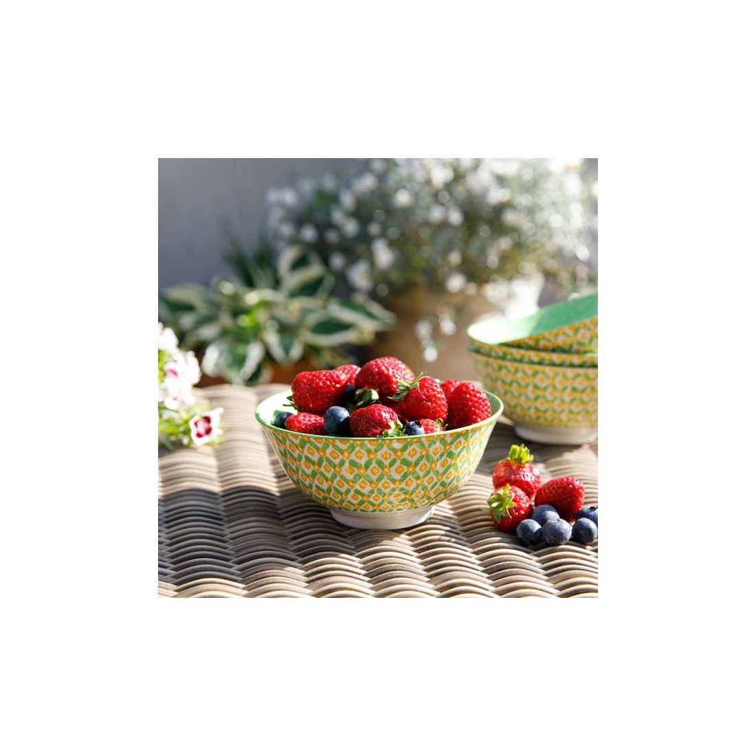 GEOMETRIC CERAMIC BOWL GREEN 16CM