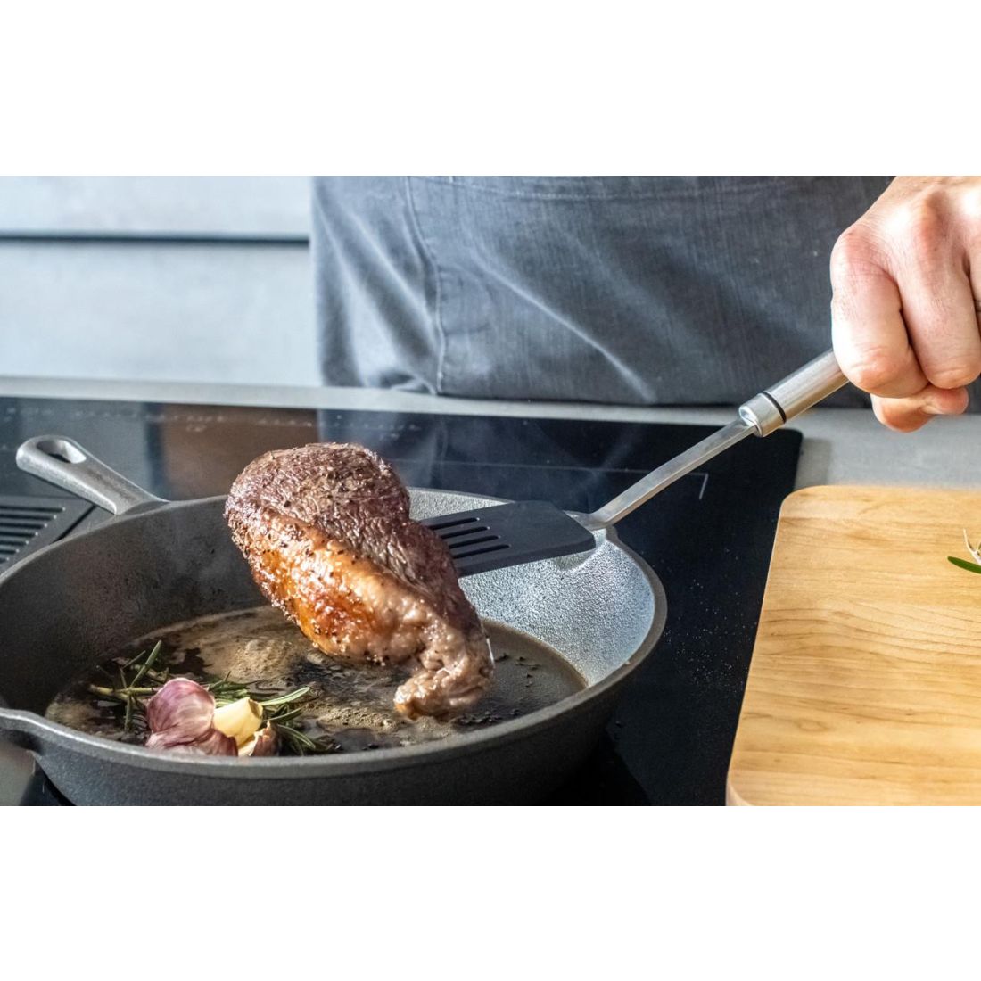 OVAL HANDLED STAINLESS STEEL NON-STICK SLOTTED TURNER