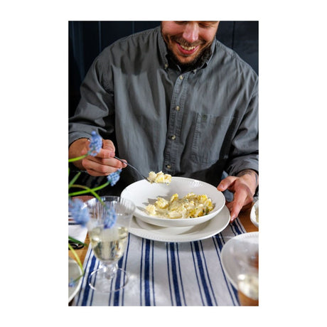 MIKASA NAVY STRIPE LINEN-BLEND TABLE RUNNER 230CM X 34CM