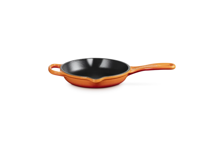 23 cm round skillet volcanic