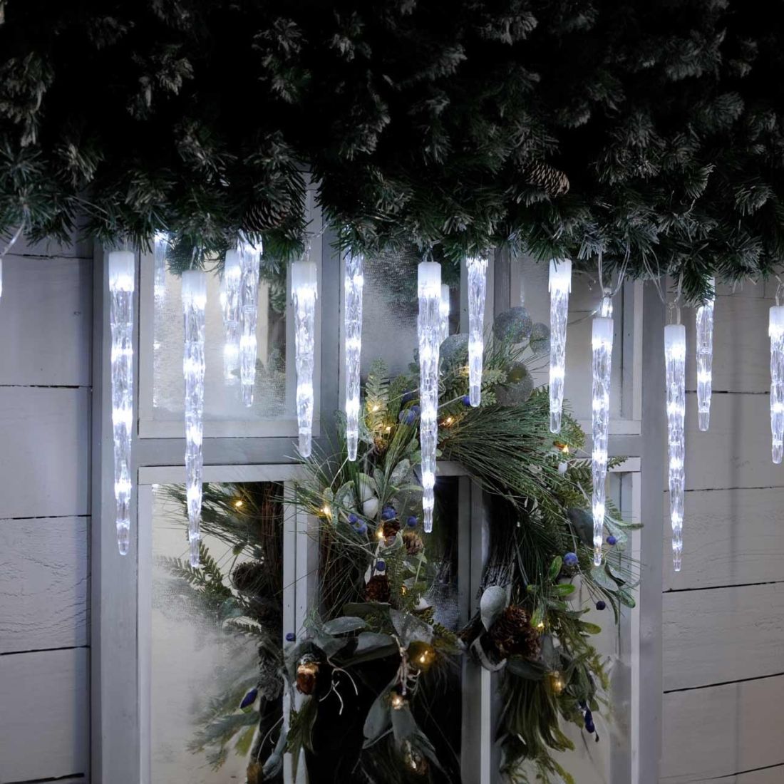 FESTIVE 24 COLOUR CHANGING ICICLE LIGHTS  WHITE TO WARM WHITE