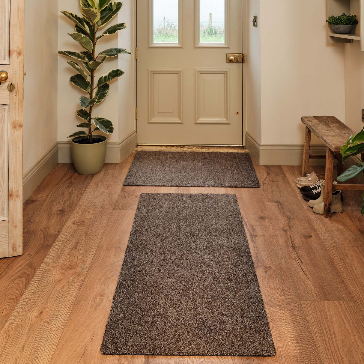 MAT HUG RUG COFFEE WASHABLE RUNNER 65 X 150