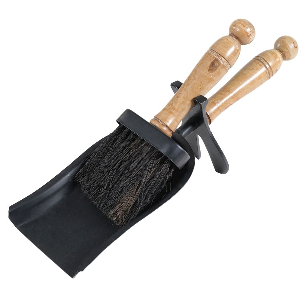WOOD HANDLED HEARTH TIDY SET