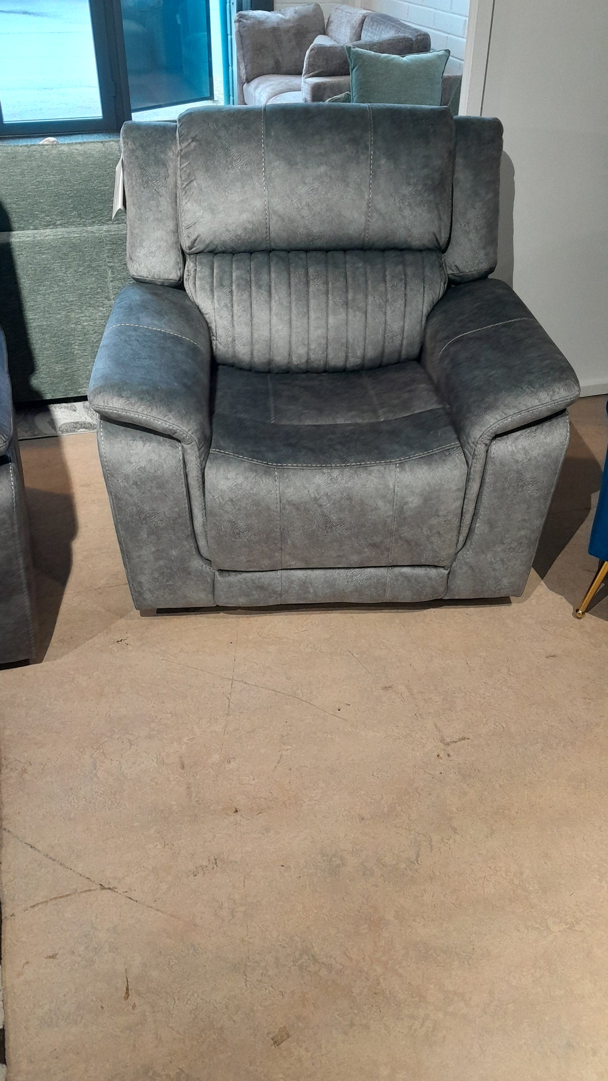Washington  Light Grey Single Recliner