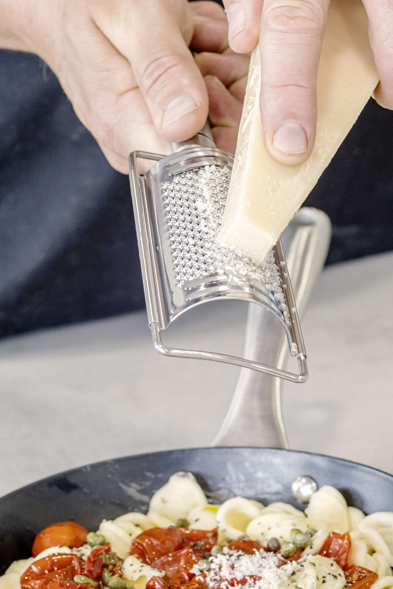 Picture of CURVED GRATER